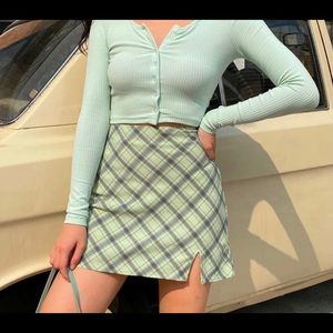 green plaid skirt- brandy melville dupe